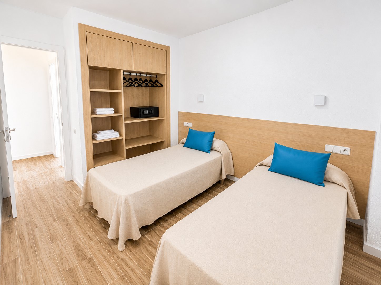 Iris Bahía Dorada | Rentalmar