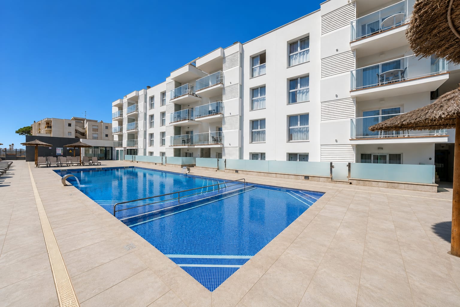 Pins Marina | Rentalmar